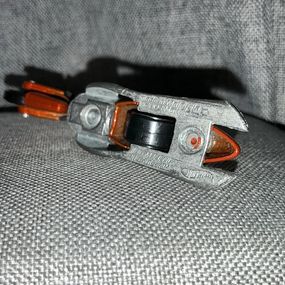 Motorcycle Hot Wheels Mattel 2003 Die cast Used Car Made In Malaysia Orange